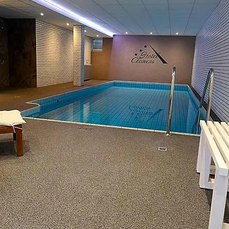 Hotel Clemens 3*