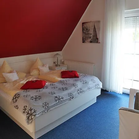 Hotell Clemens 3*